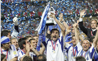 Πολλές συμπτώσεις διακρίνει αναγνώστης με το Euro 2004 - Φωτογραφία 1