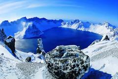 Λίμνη στην κορυφή βουνού, «είσοδος στον παράδεισο»!