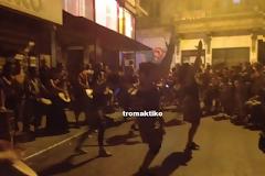 Παγκόσμια μέρα μουσικής μια ομάδα νεαρών στην Θεσσαλονίκη