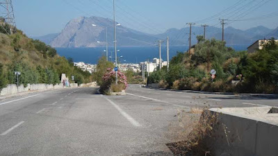 Το έγκλημα της Μικρής Περιμετρικής με εκατομμύρια ευρώ πεταμένα... - Φωτογραφία 2