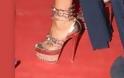 Πόσο κοστίζει το παπούτσι υπερπαραγωγή που φόρεσε στα Mad Awards η Ελένη Φουρέιρα; Πόσο;
