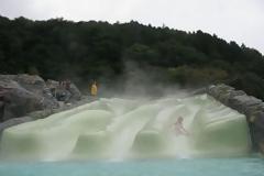 ΔΕΙΤΕ:  Οι πιο απίθανες νεροτσουλήθρες!