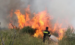 Αχαία: Πυρκαγιά αυτή την ώρα στα Λαμπρέικα - Φωτογραφία 1