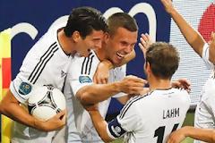 Spiegel: «Υπερθέαμα ποδοσφαίρου»