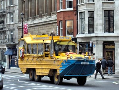 ΔΕΙΤΕ: Τα πιο παράξενα σχολικά λεωφορεία που κυκλοφορούν! - Φωτογραφία 7