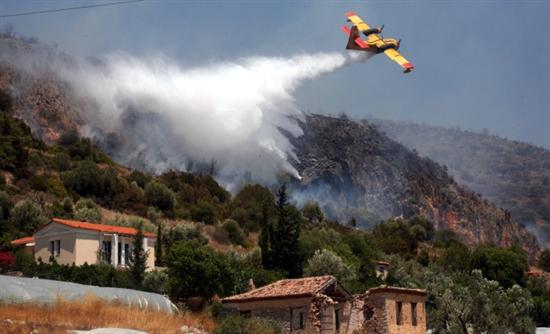 Κινδύνεψαν σπίτια στο Ναύπλιο [photos] - Φωτογραφία 2