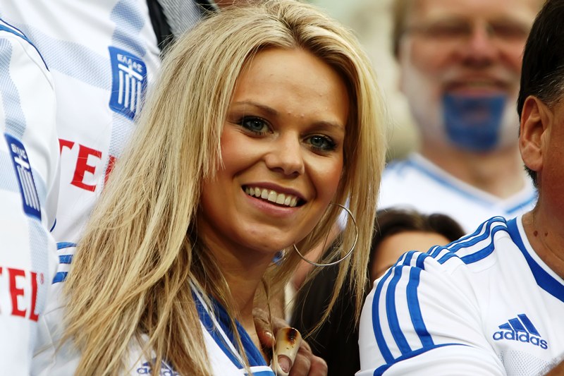 Euro 2012: Νικήτρια η Ελλάδα στις κερκίδες (photos) - Φωτογραφία 16