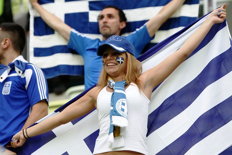 Euro 2012: Νικήτρια η Ελλάδα στις κερκίδες (photos) - Φωτογραφία 2