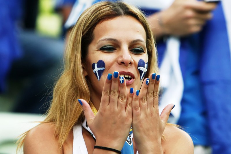 Euro 2012: Νικήτρια η Ελλάδα στις κερκίδες (photos) - Φωτογραφία 3