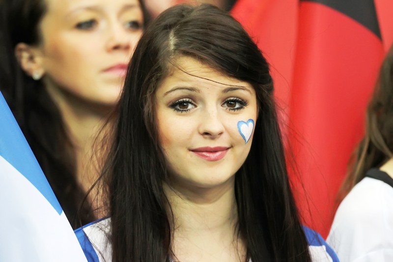 Euro 2012: Νικήτρια η Ελλάδα στις κερκίδες (photos) - Φωτογραφία 6