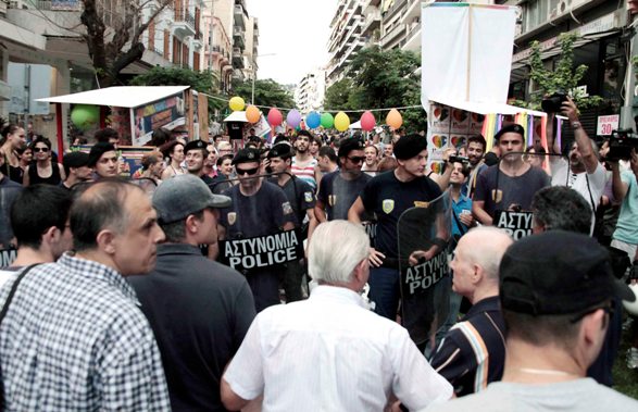 VIDEO: Επεισόδια στο gay pride - Φωτογραφία 5