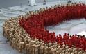 Εντυπωσιακές φωτογραφίες! 1.700 γυμνοί εθελοντές χτυπούν... κόκκινο - Φωτογραφία 5