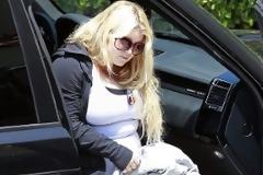 Αγνώριστη η Jessica Simpson - Σε εντατικό πρόγραμμα γυμναστικής για να χάσει 25 κιλά