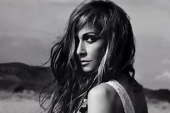 Η Άννα Βίσση έγινε...κομμώτρια [ΦΩΤΟ]