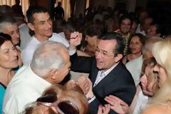 «Κοσμοσυρροή» στην πρώτη μετεκλογική συγκέντρωση  του Νικολόπουλου στη Πάτρα( Φωτο )