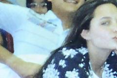 ΔΕΙΤΕ: Οι σπάνιες φωτό της έφηβης Τζολί που δεν θέλει να δεις