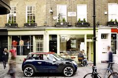 MINI Rocketman Concept: Φόρος τιμής στην πρωτεύουσα της Βρετανίας με νέα εμφάνιση