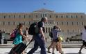 Δυσοίωνα τα μηνύματα για τον ελληνικό τουρισμό το 2012