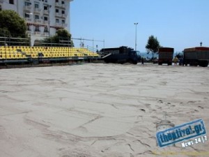 ΦΩΤΟ: Η Αριστοτέλους μετατράπηκε σε γήπεδο beach volley - Φωτογραφία 1