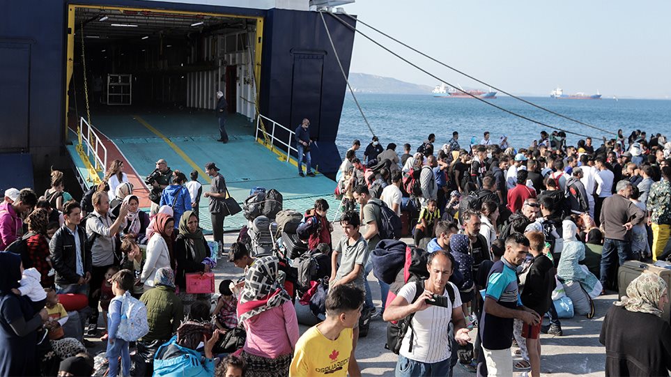 Μεταναστευτικό: Στο «κόκκινο» τα νησιά του Β. Αιγαίου με πάνω από 6.850 αφίξεις μόνο τον Οκτώβρη - Φωτογραφία 1