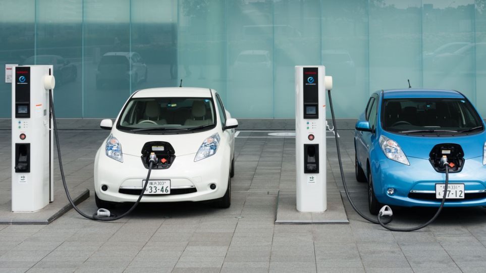 Η Μέρκελ θέλει ένα εκατομμύριο σταθμούς φόρτισης για ηλεκτρικά αυτοκίνητα μέχρι το 2030 - Φωτογραφία 1