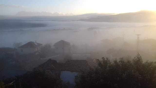 Πνιγμένη στην ομίχλη ξύπνησε η ΜΠΑΜΠΙΝΗ - [ΦΩΤΟ] - Φωτογραφία 8