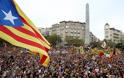 Ισπανία: Nέα εντάλματα σύλληψης σε βάρος τριών Καταλανών αυτονομιστών