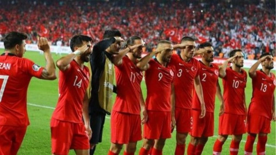 Ερντογάν: Τα... βάζει με την UEFA για τους στρατιωτικούς χαιρετισμούς λόγω Συρίας - Φωτογραφία 1