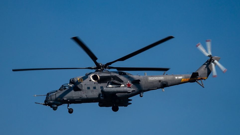 Συρία: Η Μόσχα αναπτύσσει στρατιωτικά ελικόπτερα για να περιπολούν στα σύνορα με Τουρκία - Φωτογραφία 1
