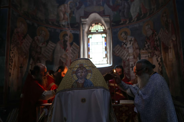 12720 - Φωτογραφίες πανηγυρικής Θείας Λειτουργίας στην εορτάζουσα Βατοπαιδινή Σκήτη του Αγίου Δημητρίου - Φωτογραφία 32