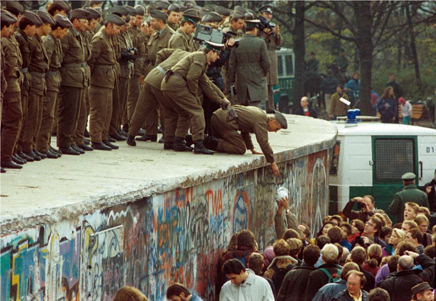 Γερμανία: 30 χρόνια από την πτώση του Τείχους του Βερολίνου - Φωτογραφία 5