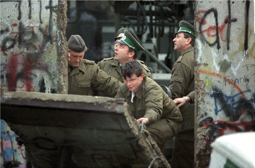 Γερμανία: 30 χρόνια από την πτώση του Τείχους του Βερολίνου - Φωτογραφία 6