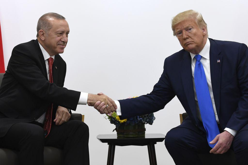 Προειδοποίηση Τραμπ στον Ερντογάν για τους S-400 - Φωτογραφία 1
