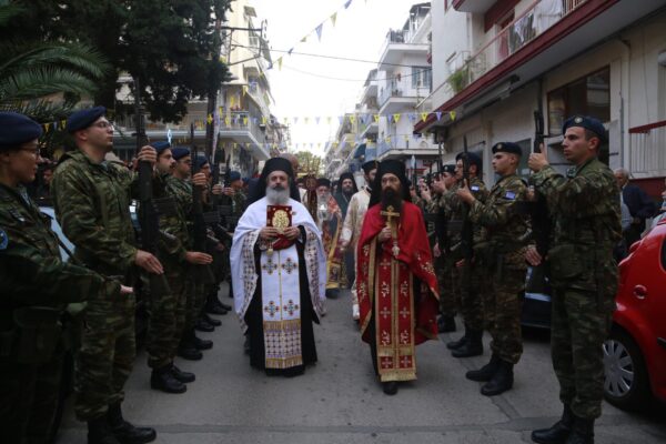 12734 - Στη Θεσσαλονίκη η Τιμία Κάρα του Ιερού Χρυσοστόμου - Φωτογραφία 2