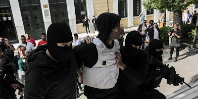 Επαναστατική Αυτοάμυνα: Η ΕΛΑΣ αναζητά τις επαφές του καταζητούμενου με ποινικούς - Φωτογραφία 1