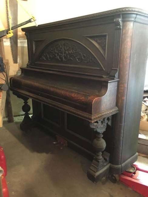 ΚΑΤΑΣΚΕΥΕΣ - Πιάνο του 1907 έγινε σύγχρονο γραφείο! - Φωτογραφία 1