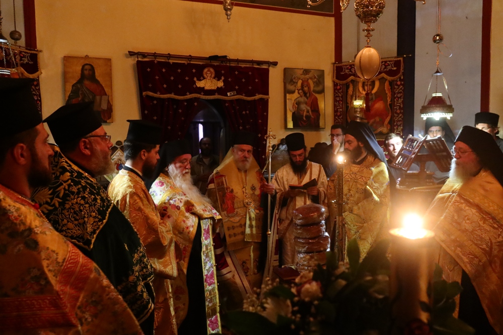 12760 - Η ανακομιδή των λειψάνων του Αγίου Γεωργίου στην Ιερά Καλύβη των Ιωασαφαίων στα Καυσοκαλύβια - Φωτογραφία 37