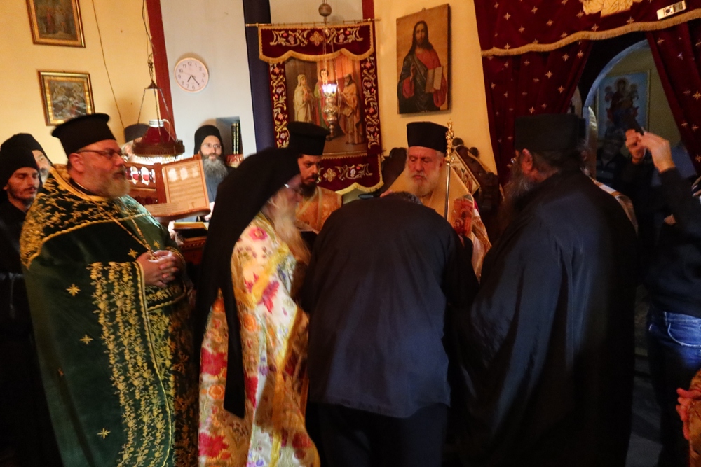 12760 - Η ανακομιδή των λειψάνων του Αγίου Γεωργίου στην Ιερά Καλύβη των Ιωασαφαίων στα Καυσοκαλύβια - Φωτογραφία 40