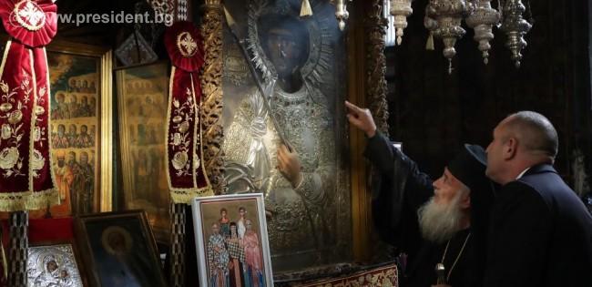 12761 - Η ανακομιδή των λειψάνων του Αγίου Γεωργίου στην Ιερά Μονή Ζωγράφου Αγίου Όρους, παρουσία του Προέδρου της Βουλγαρίας - Φωτογραφία 13