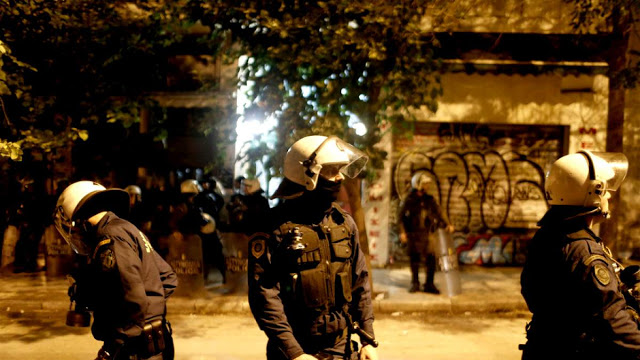 Ξύλο στα Εξάρχεια: «Αυτό δεν είναι αστυνομία, δυνάμεις κατοχής είναι», λένε οι κάτοικοι - Φωτογραφία 1