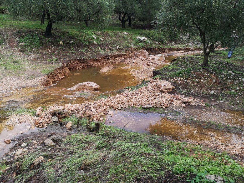 «Πνίγηκαν» Πελοπόννησος και Δυτική Ελλάδα - Έρχεται και στην Αττική η κακοκαιρία - Φωτογραφία 7