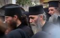 Οι πιστοί στη Χαλκιδική «αποχαιρέτισαν» τον Γέροντα Γρηγόριο - Φωτογραφία 4
