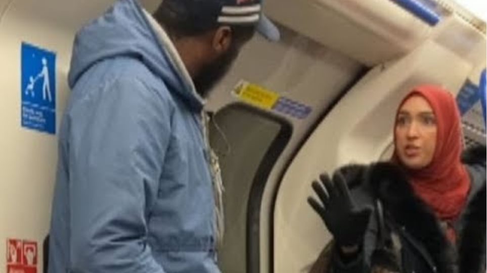 Ποιά βοήθησε Εβραίο πατέρα που τον παρενοχλούσαν με τα παιδιά του στο μετρό - Φωτογραφία 2