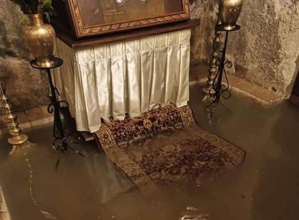 Πλημμύρισε ο Αγ. Φανούριος στην Παλιά Πόλη της Ρόδου - Φωτογραφία 1