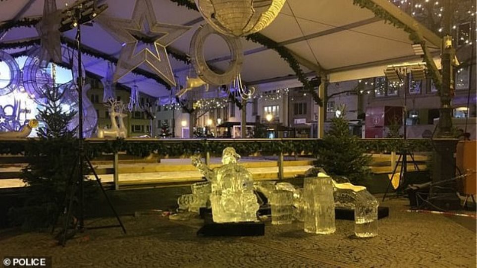 Λουξεμβούργο: Αγόρι δύο ετών σκοτώθηκε από κομμάτι γλυπτού από πάγο - Φωτογραφία 1