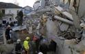 Σεισμός στην Αλβανία: Ημέρα εθνικού πένθους - Στους 22 οι νεκροί από τα 6,4 Ρίχτερ - Φωτογραφία 4