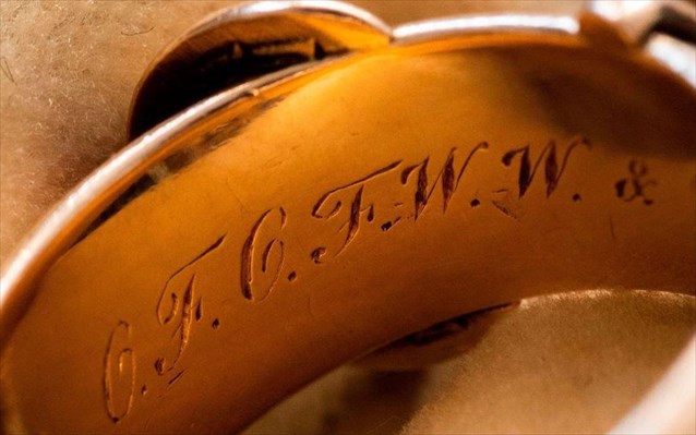 Βρέθηκε κλεμμένο δαχτυλίδι του Όσκαρ Ουάιλντ, με αφιέρωση στα αρχαία ελληνικά - Φωτογραφία 5
