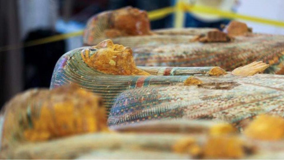 Ξύλινα φέρετρα ηλικίας 3.500 χρόνων ανακαλύφθηκαν στο Λούξορ της Αιγύπτου - Φωτογραφία 1