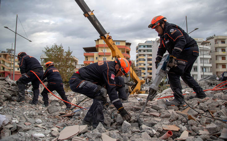 Φονικός σεισμός στην Αλβανία: 45 οι νεκροί, τουλάχιστον 900 οι τραυματίες - Φωτογραφία 1