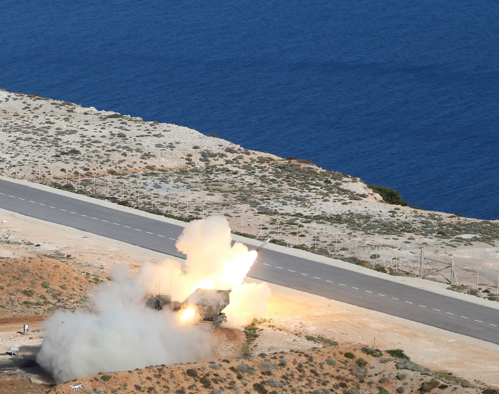 Εντυπωσιακές βολές Πυροβολικού Μάχης στο Πεδίο Βολής Κρήτης (ΦΩΤΟ) - Φωτογραφία 3